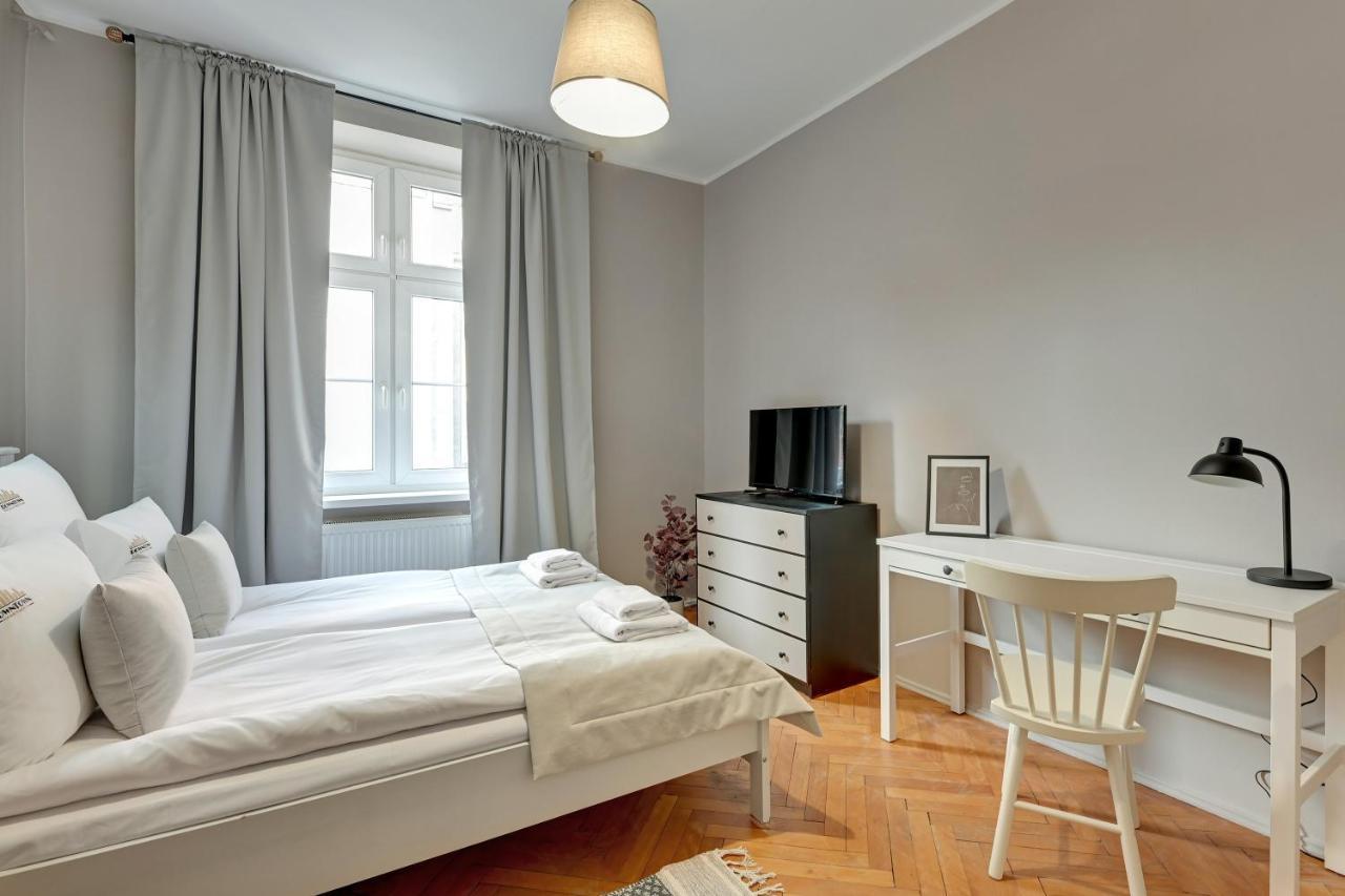 Chlebnicka Apartments In Main Old Town By Downtown Apartments Гданск Екстериор снимка