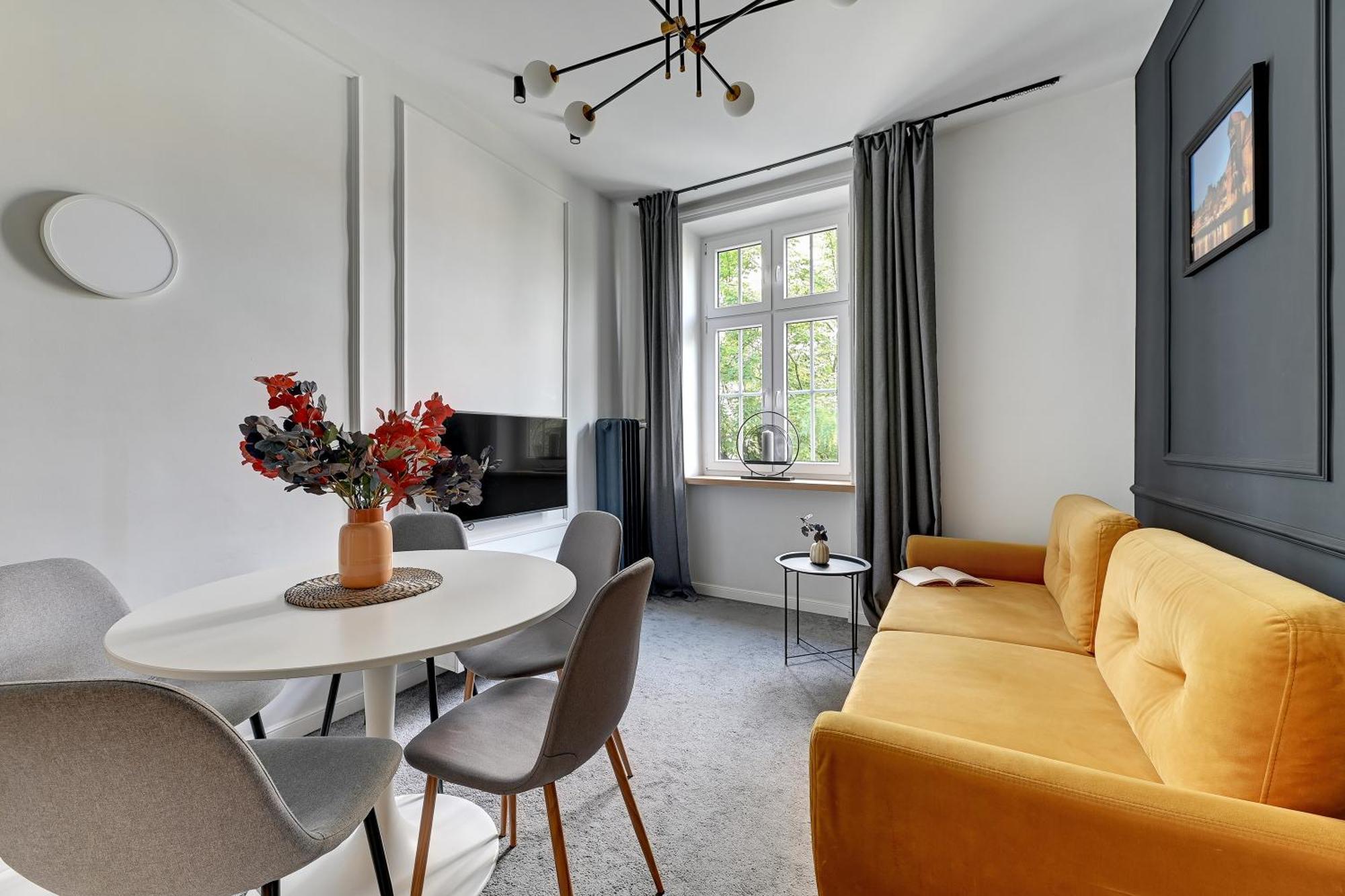 Chlebnicka Apartments In Main Old Town By Downtown Apartments Гданск Стая снимка